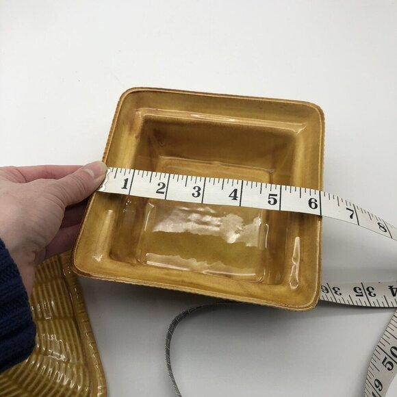 Small CALIF USA Pottery Yellow Brown Weaved Basket Casserole Dish & Lid - Picture 8 of 11